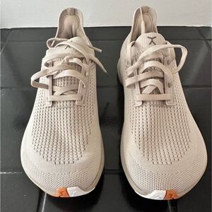 Tan Athletic Shoes with Knit Upper and Streamlined Silhouette